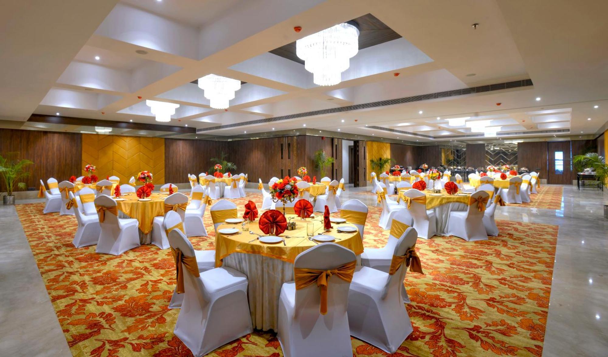 Golden Tulip Agra Otel Agra  Dış mekan fotoğraf