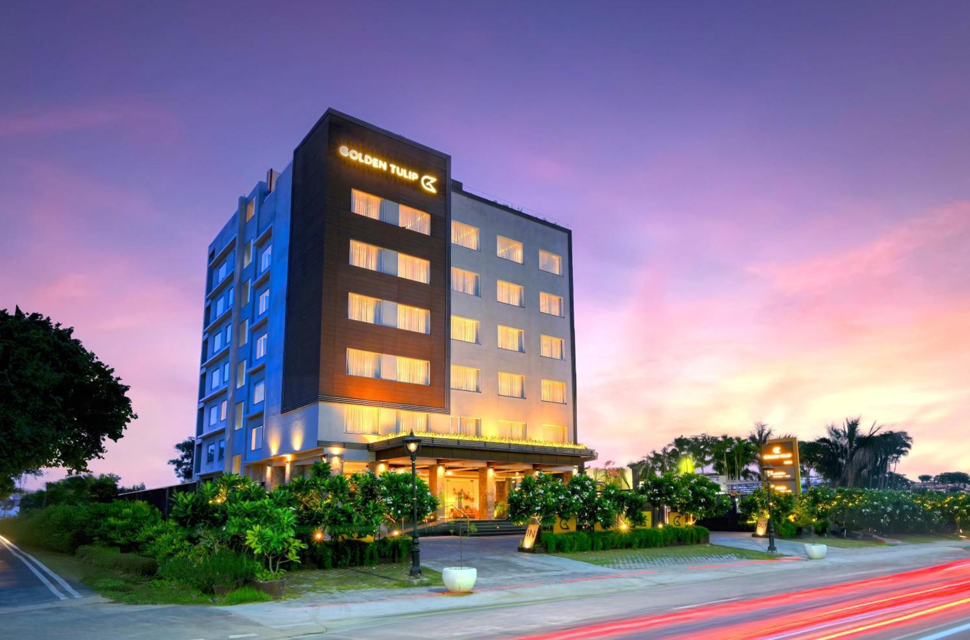 Golden Tulip Agra Otel Agra  Dış mekan fotoğraf